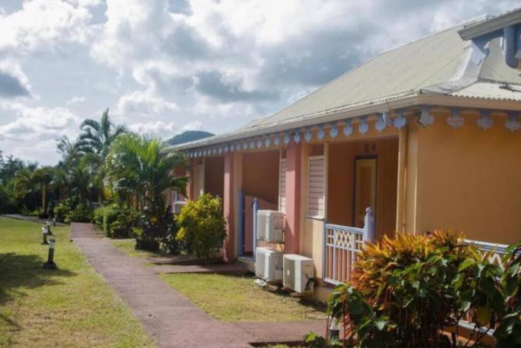Studio A 400M De La Plage Pointe Marin Sainte-Anne Bagian luar foto